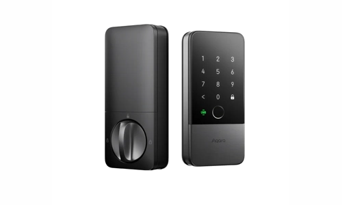 Aqara Smart Lock U40, a touch keypad, fingerprint scanner, and hands-free UWB unlocking for smart home security.