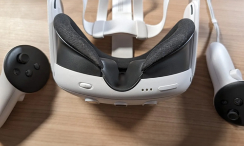 close image of a VR gaming device