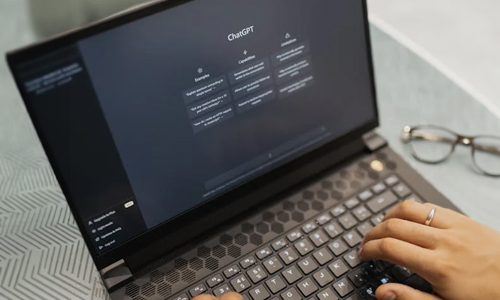 Chatgpt-in-laptop