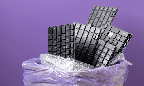 Keyboards-placed-on-trash-bin