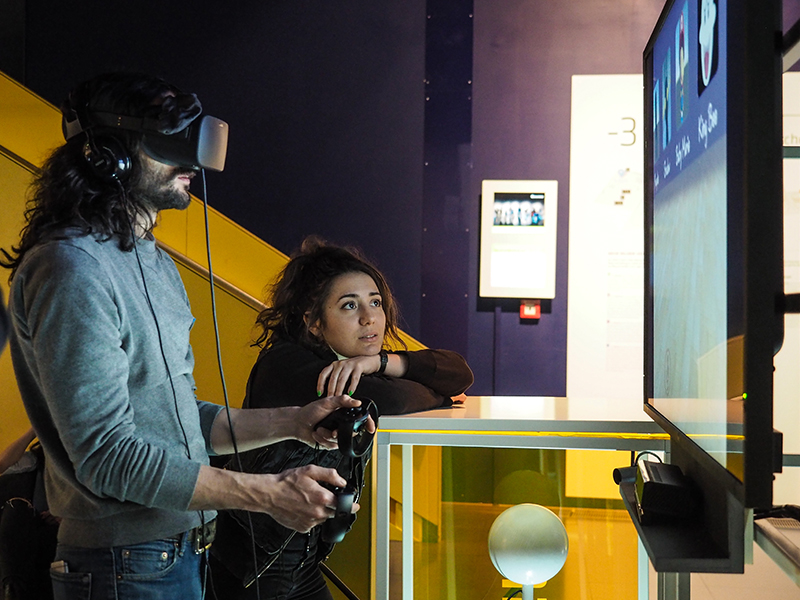The Illusion of Reality: How Virtual Reality Headsets Work