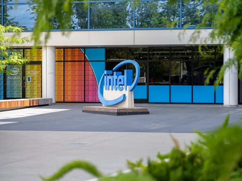 Intel’s Massive Layoffs: A Sign of Industry Turmoil?