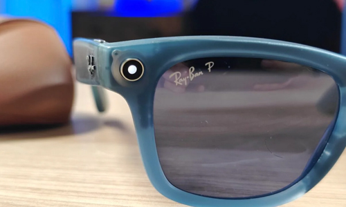 Smart-glass-closeup