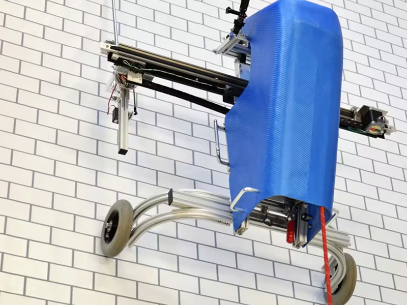 Japan’s Latest Wall Crawler Robot