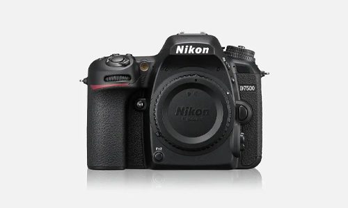 Nikon D7500