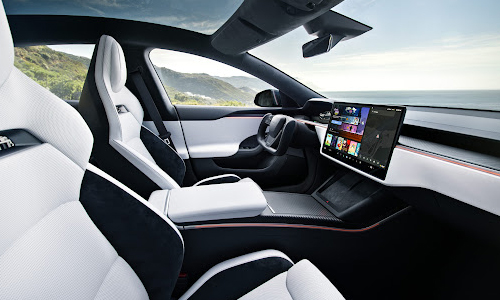 Tesla, Waymo, and Cruise compared in the 2025 robotaxi market race