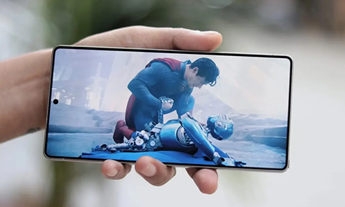 What-does-CoE-OLED-bring-to-the-table